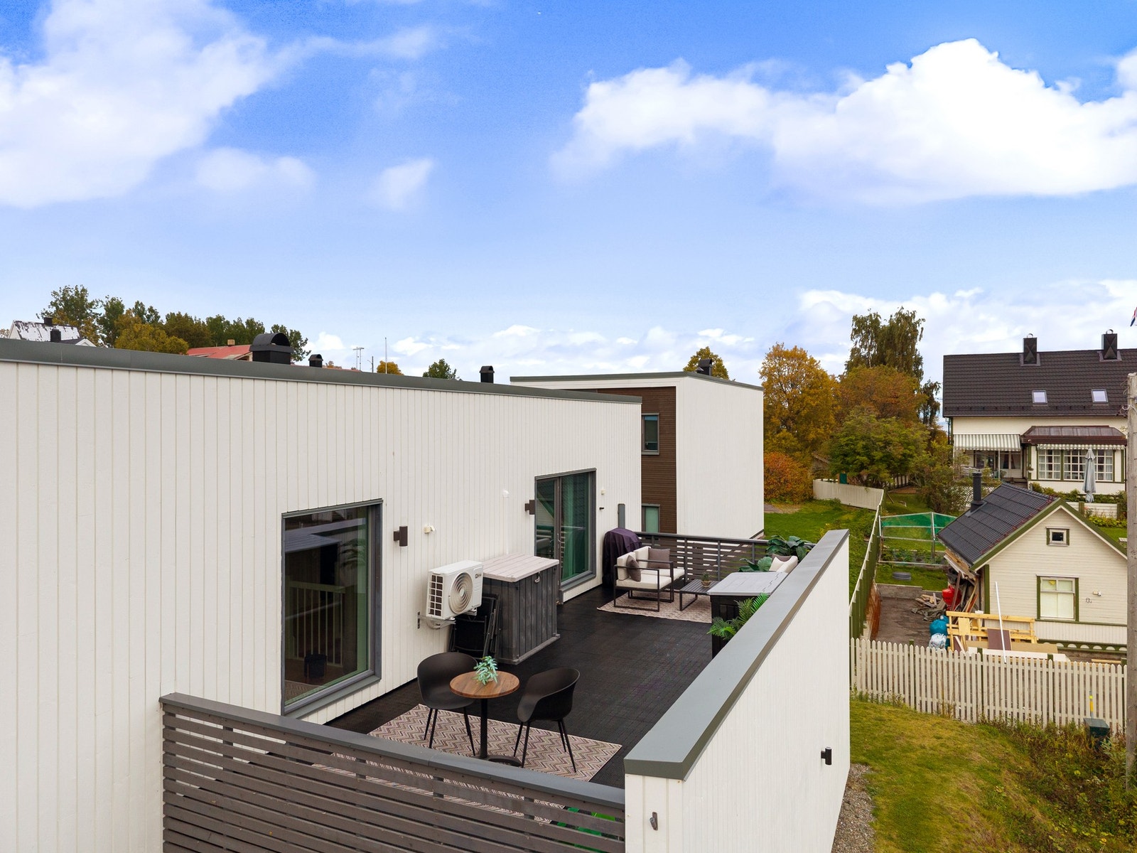 Takterrasse over carport med utgang fra stue Galleribilde