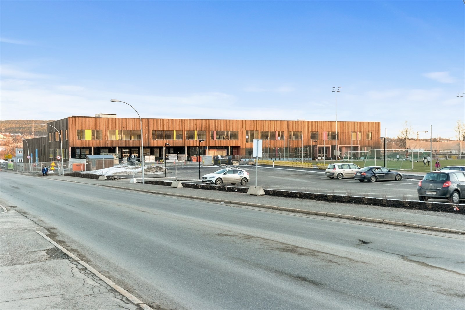 Kort vei til Veitvet skole, som ble nybygget i 2015 med moderne fasiliteter. Galleribilde