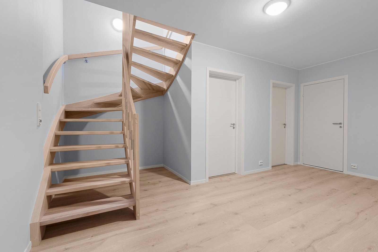 I kjeller er det ytterligere 2 soverom og ett bad Galleribilde