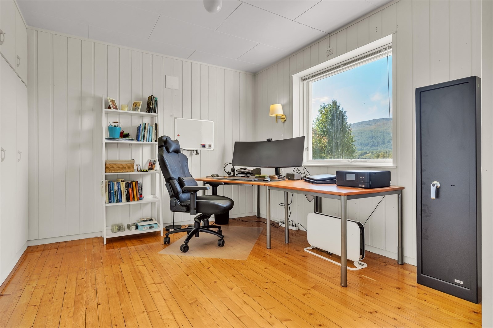 Soverom 5 - brukes i dag som hjemmekontor Galleribilde