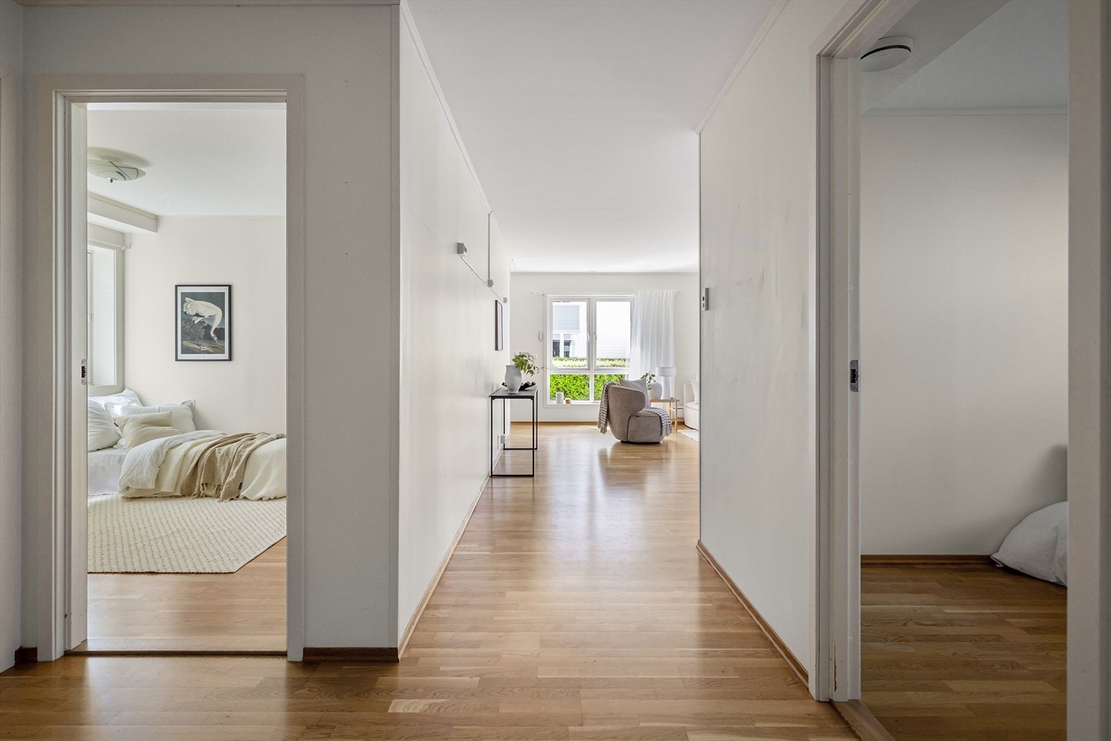 Vannbåren varme (som er inkludert i felleskostadene), gir en fantastisk lunhet og varme. Den balanserte ventilasjonen bidrar til et godt inneklima. Galleribilde
