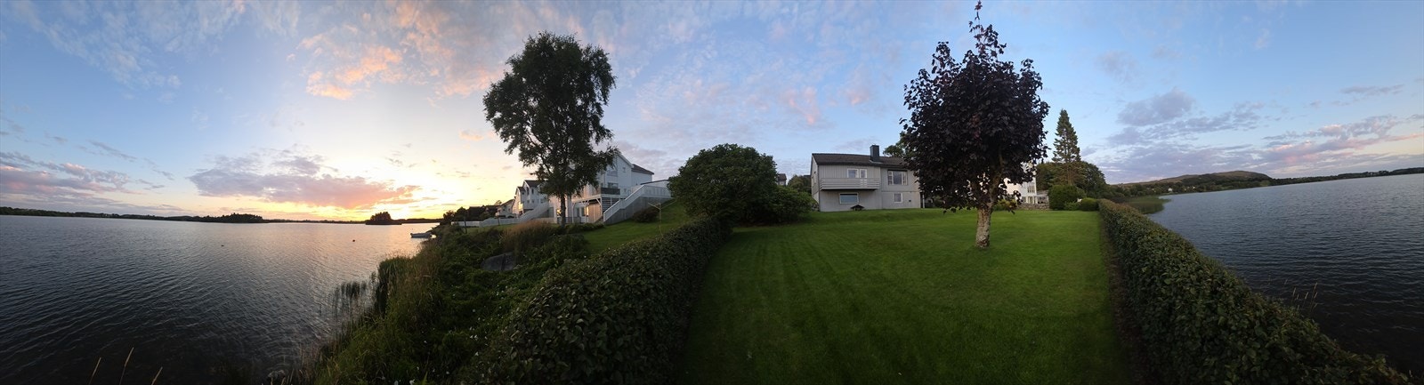 Stemningsfull kveldshimmel over Frøylandsvatnet. Galleribilde