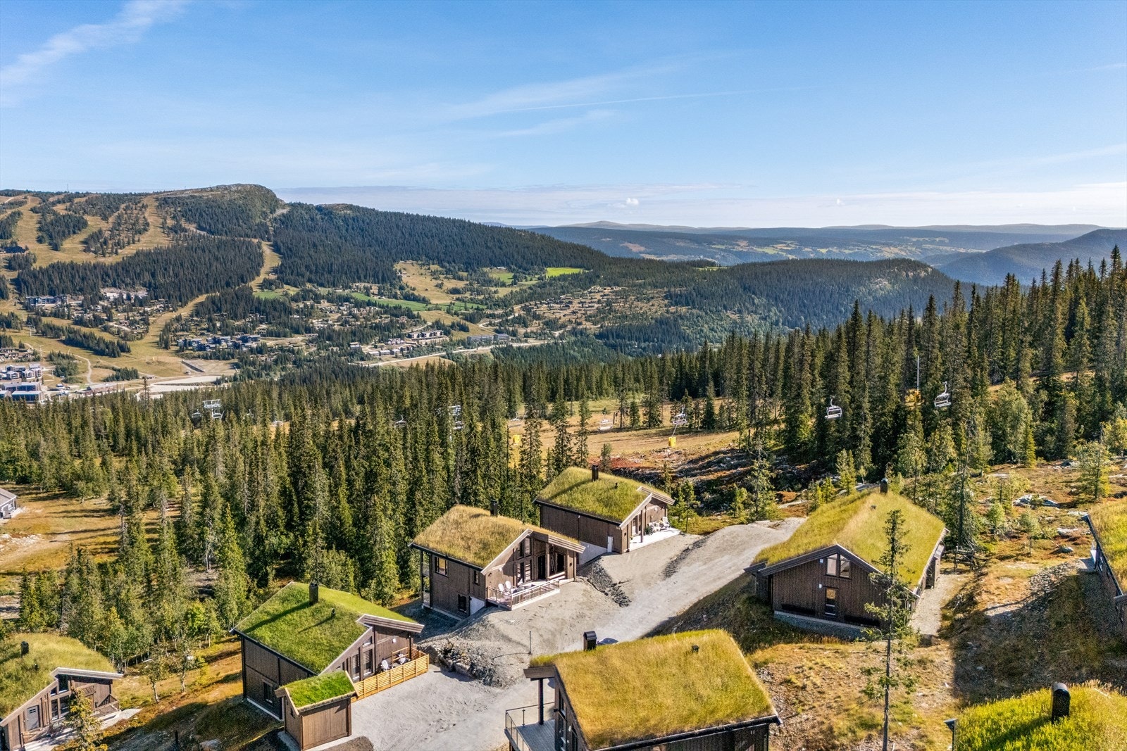 Fjellterrenget gir flotte turmuligheter rett utenfor hyttedøren hele året. Galleribilde