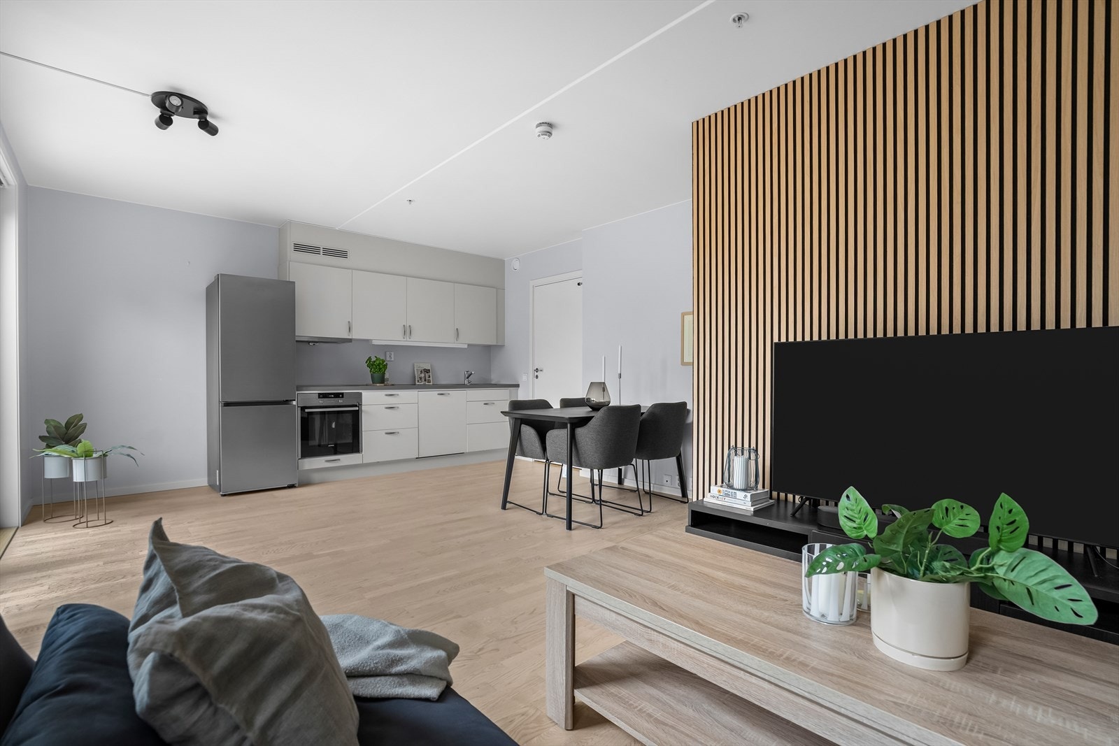 Nordvik Lillestrøm v/ Linnea Marie Andersson og Marius Enevoldsen har gleden av å presentere Trygve Haavelmos vei 3! Foto: Morten Eriksen Galleribilde