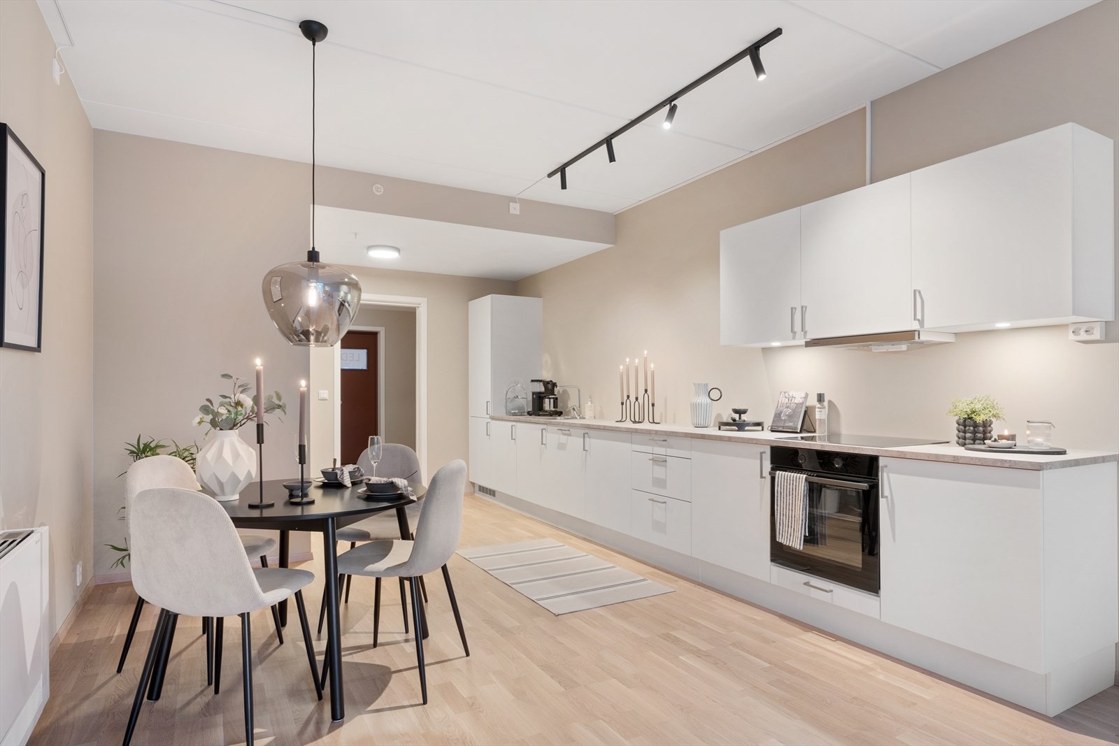 Leiligheten var ferdigstilt i 2024 og holder god standard Galleribilde