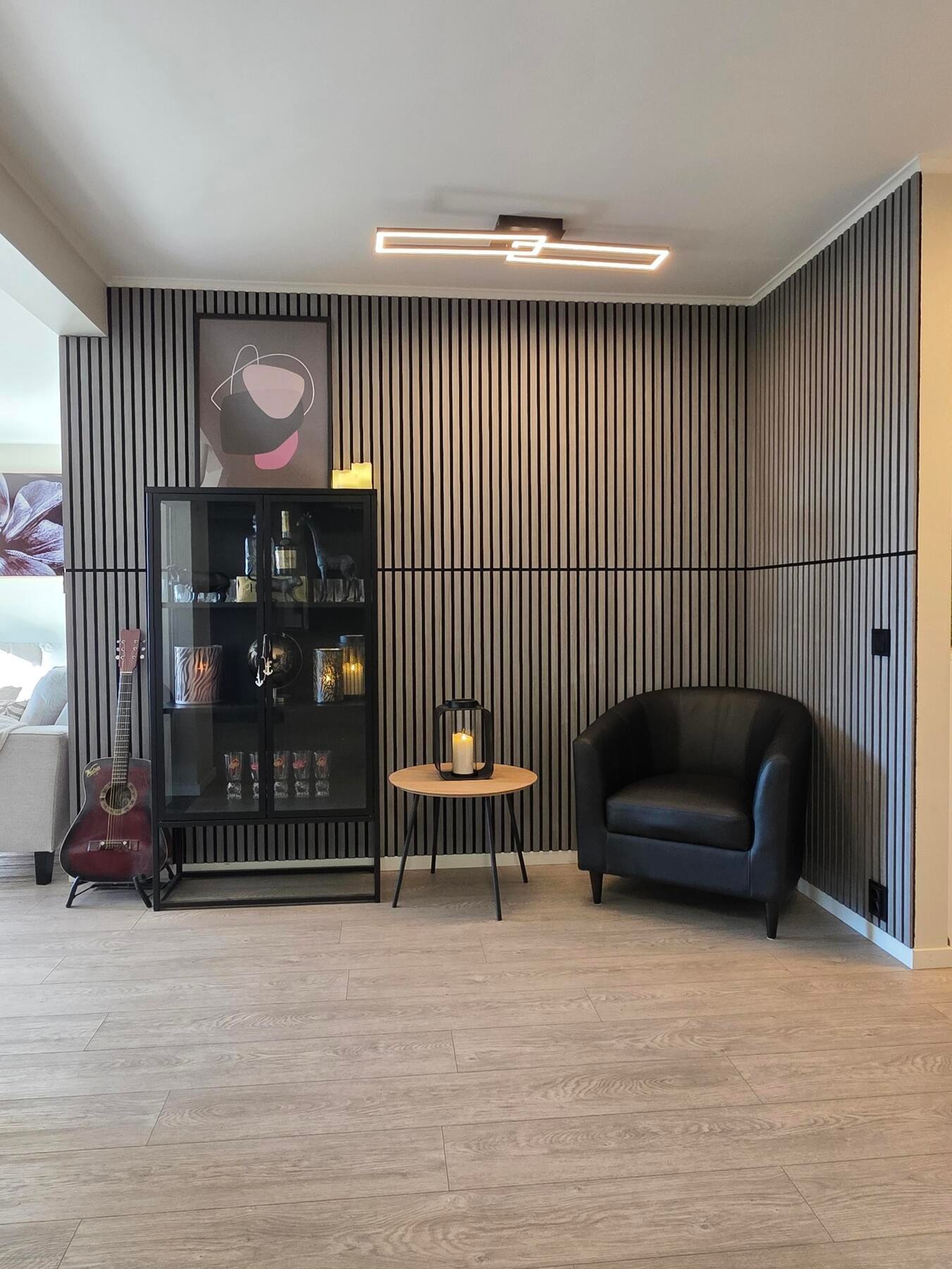 Lys gang med god romfølelse og funksjonell planløsning Galleribilde