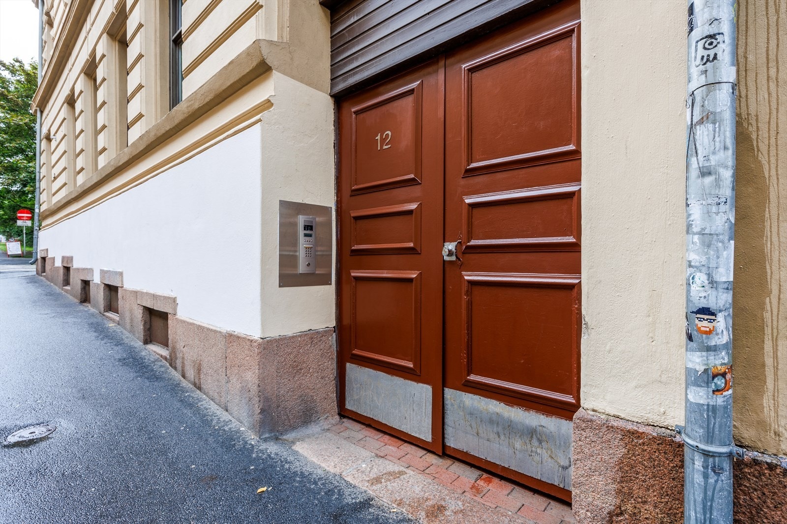 Portrommet leder inn til bakgården fra Markveien Galleribilde