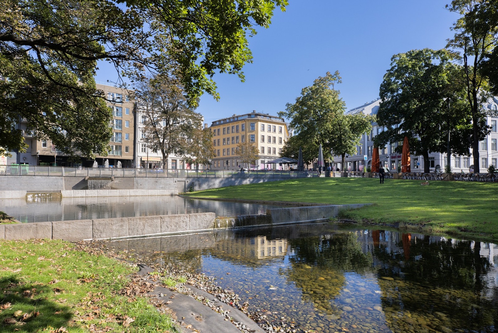 Kort gangavstand til Alexander Kiellands plass, et sentralt og levende knutepunkt som utgjør hjertet i Ila-området. Galleribilde