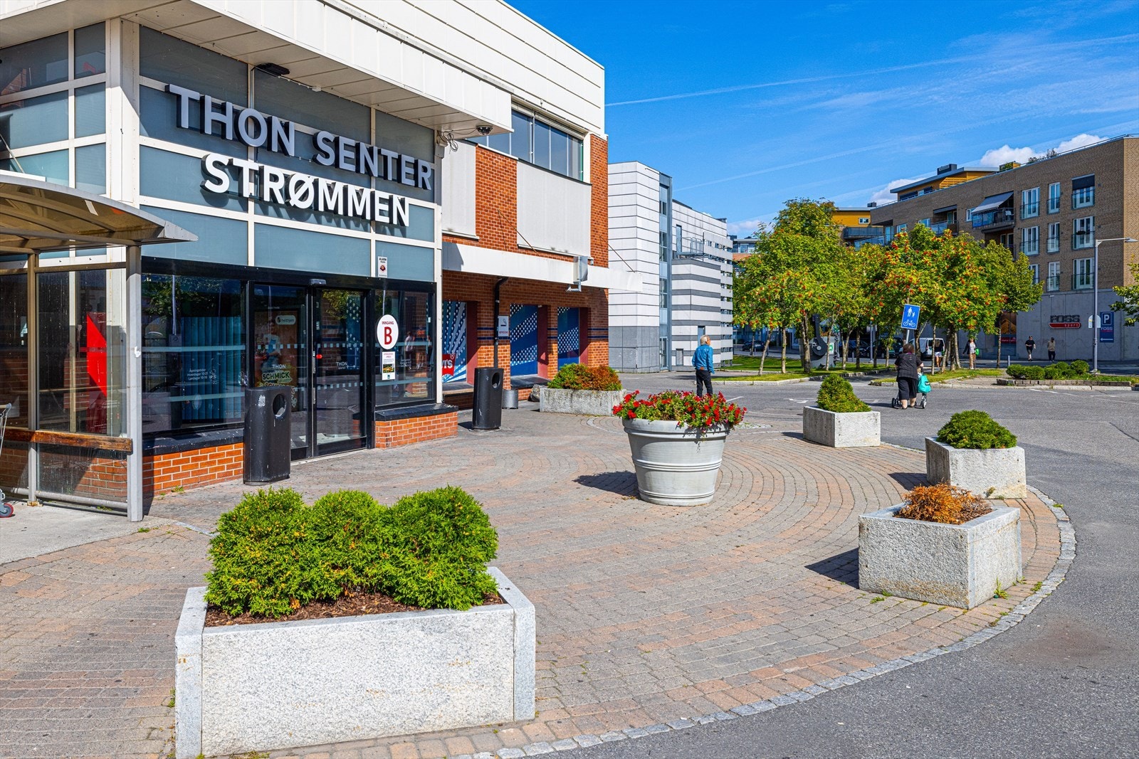 Det er kort vei til Strømmen storsenter som er et av Norges mest innholdsrike kjøpesentre! Galleribilde