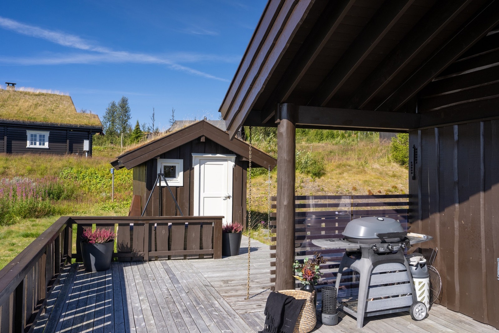 Den sjarmerende lille bua rommer en badstue som gir den perfekte avslutningen på en lang tur i fjellheimen Galleribilde
