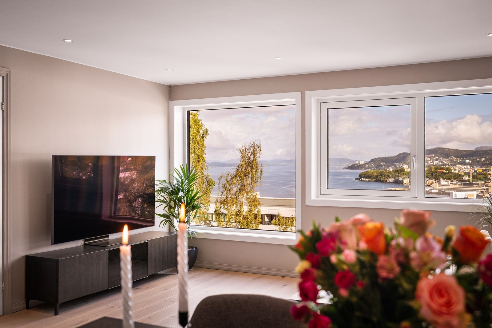 Velkommen til Frydenbølien 22 - Presentert av PrivatMegleren Syd v/Jeanett Kallekleiv! Galleribilde