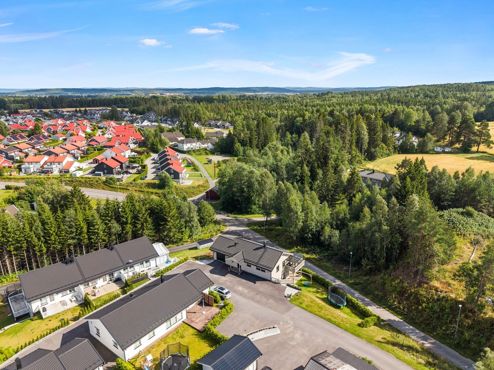 Området er landlig men sentrumsnært. Galleribilde