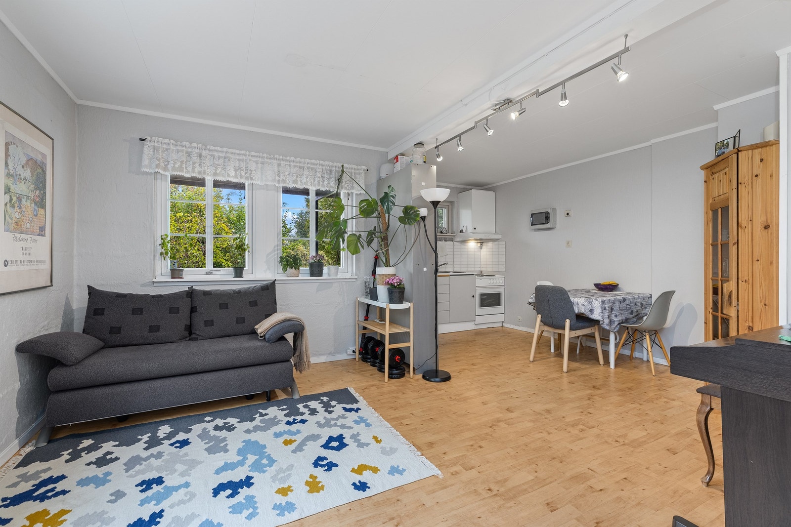 Det er satt inn egen kjøkkeninnredning i denne delen av boligen. Galleribilde