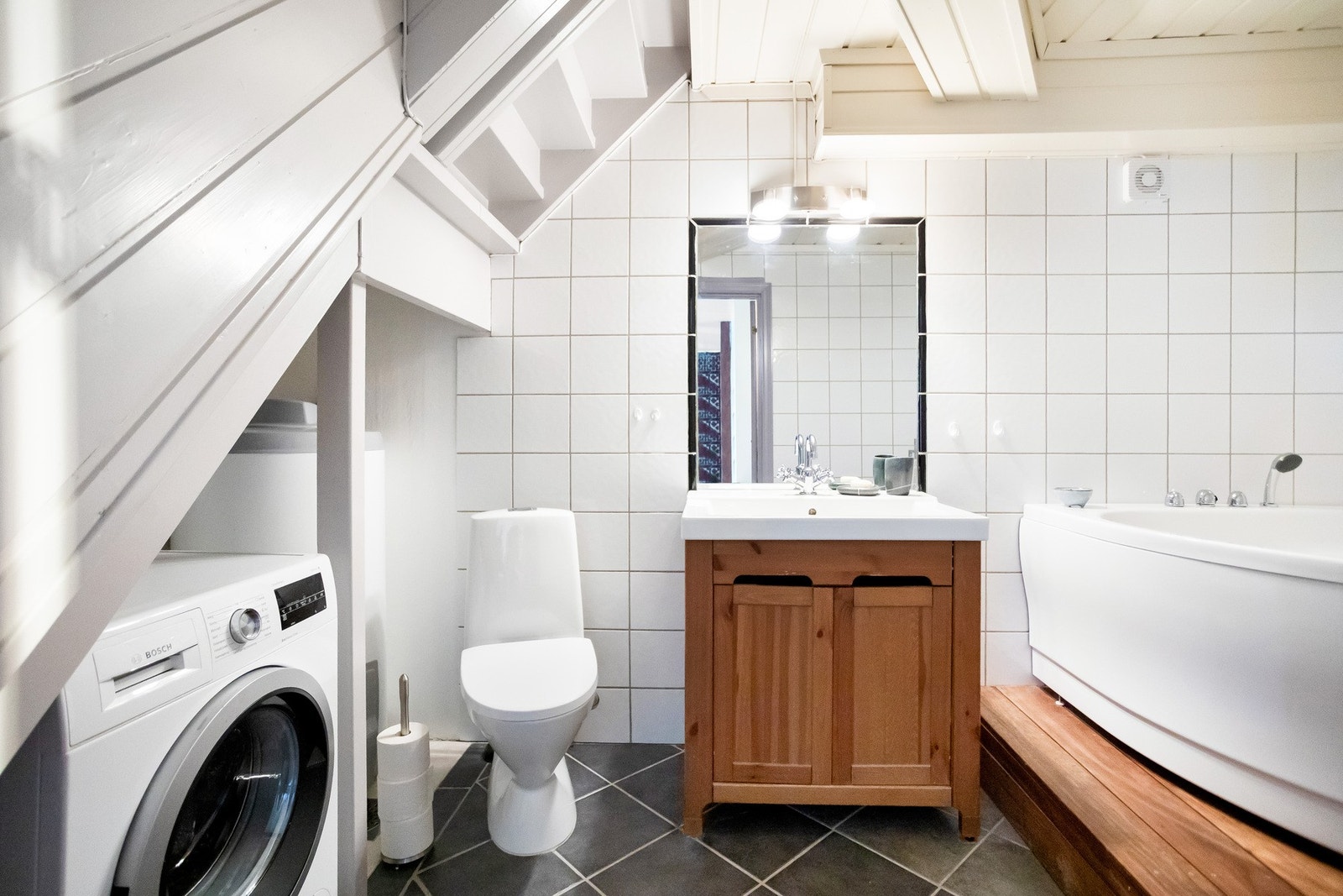 Badet er oppgradert med fokus på komfort og funksjonalitet. Galleribilde