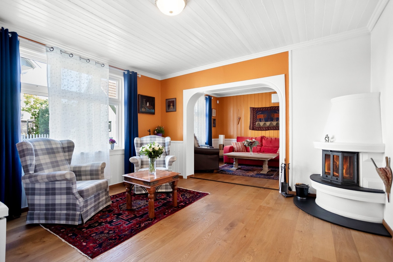 Innholdsrik og velholdt eiendom med attraktiv beliggenhet. Galleribilde