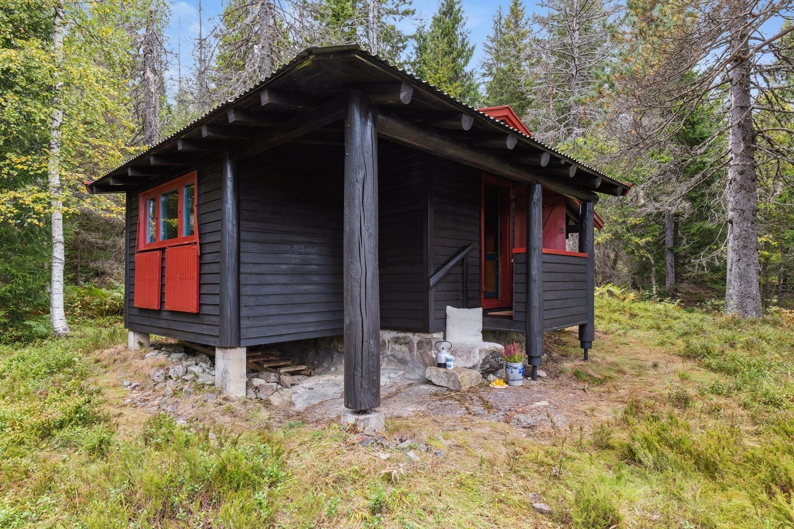 Velkommen til Vensåsseterveien 100 - Koselig hytte fra 1936 med 2,2 mål tomt Foto:EFKT Galleribilde