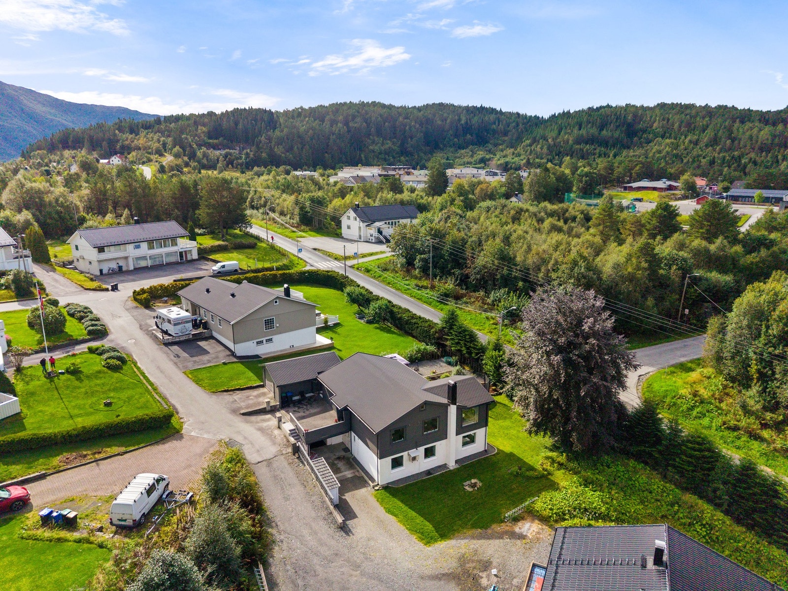 Rolig og hyggelig nabolag. Galleribilde