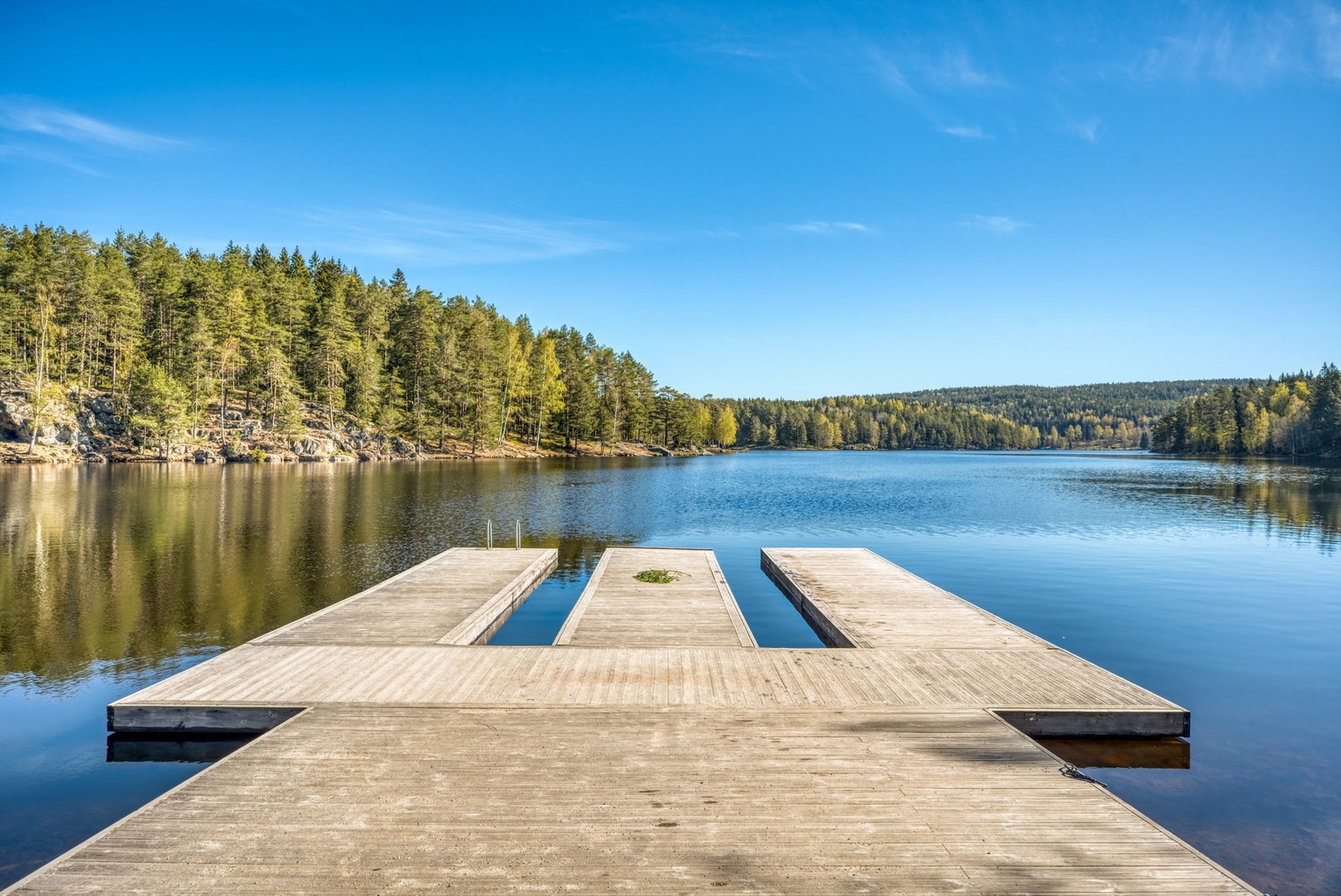 Idylliske Nøklevann - fiske, padle, bade? Galleribilde