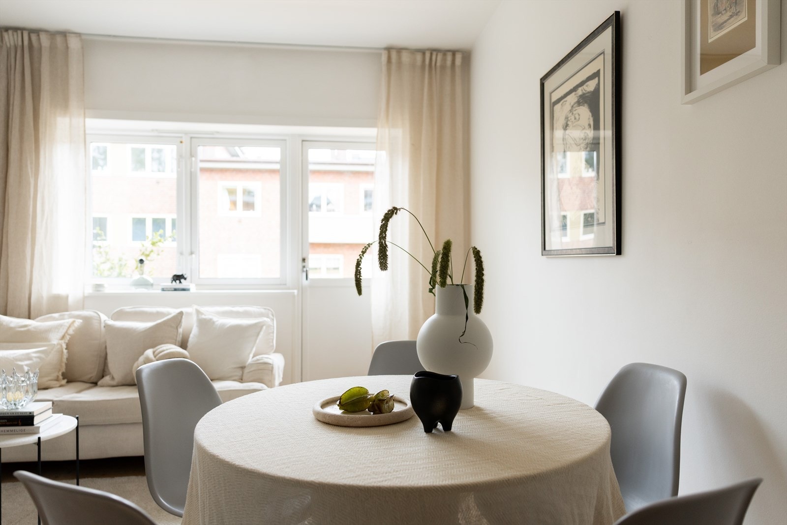 Perfekt sted å inventere venner og familie på et hyggelig måltid. Galleribilde