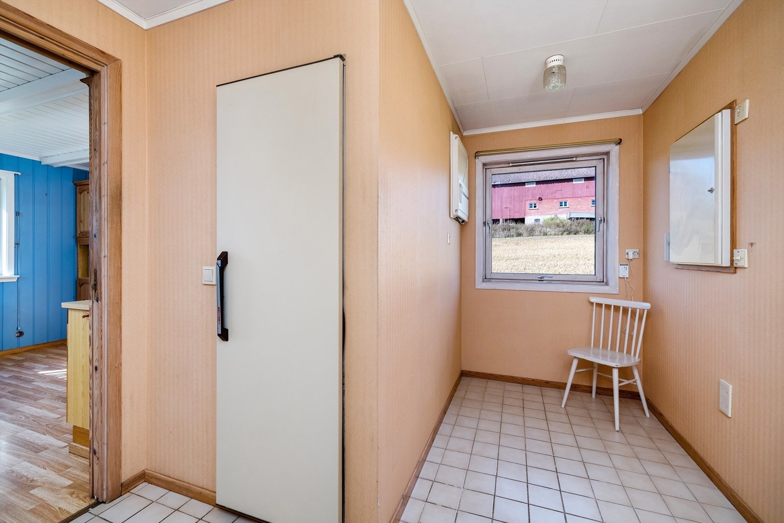 Fra vaskerommet er det dør til et kjølerom. Galleribilde