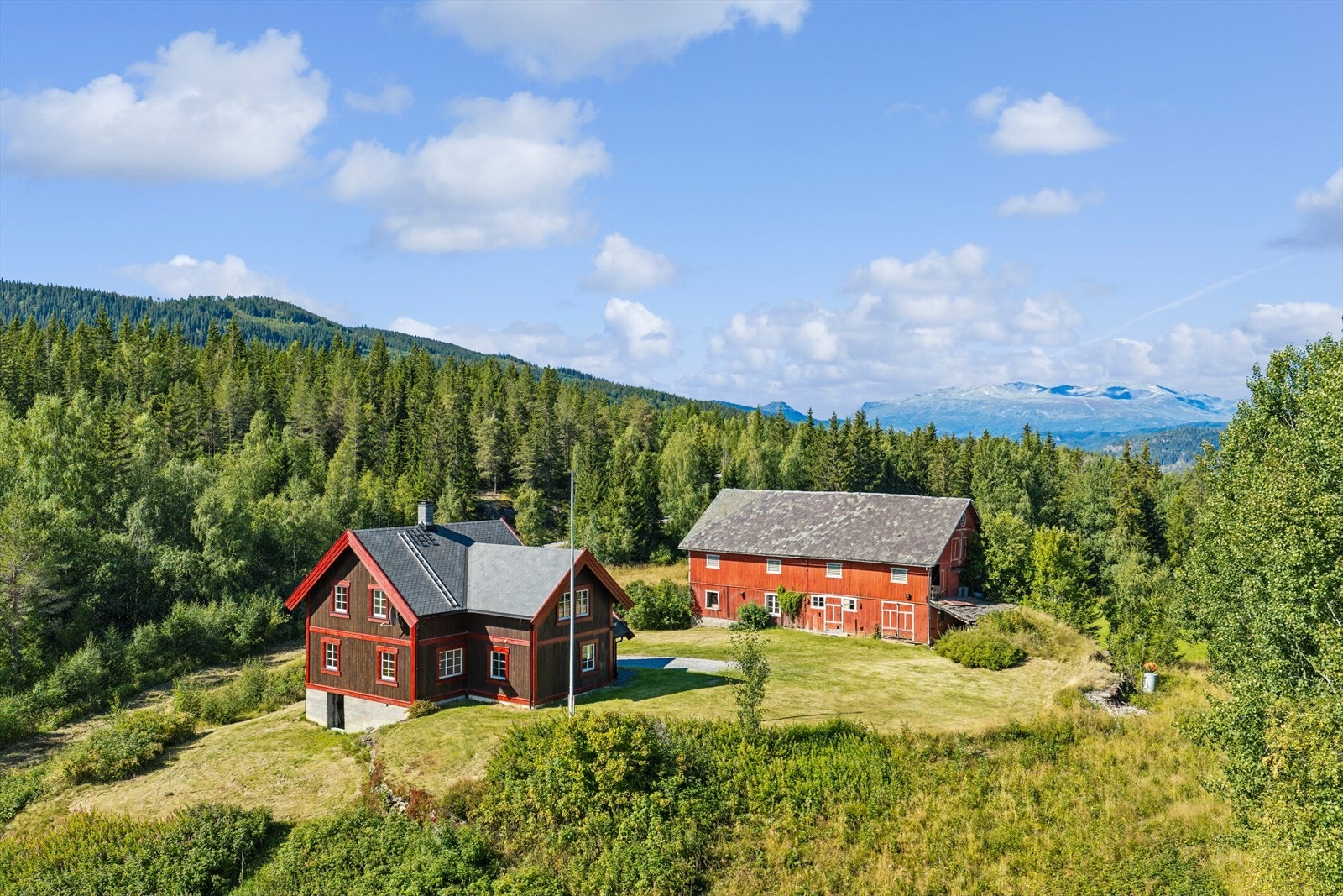 Velkommen til Steinsvegen 53! Foto: Tor Solberg / EFKT AS Galleribilde