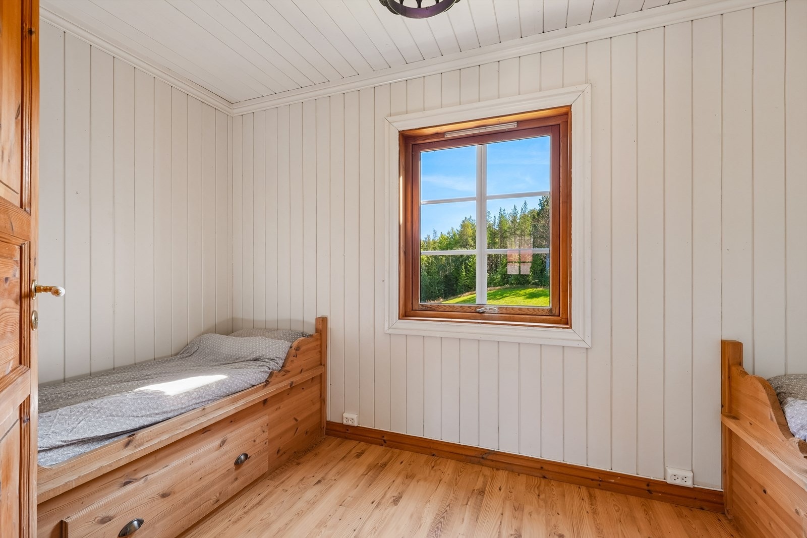 I hovedetasjen er det også et soverom av god størrelse. Galleribilde
