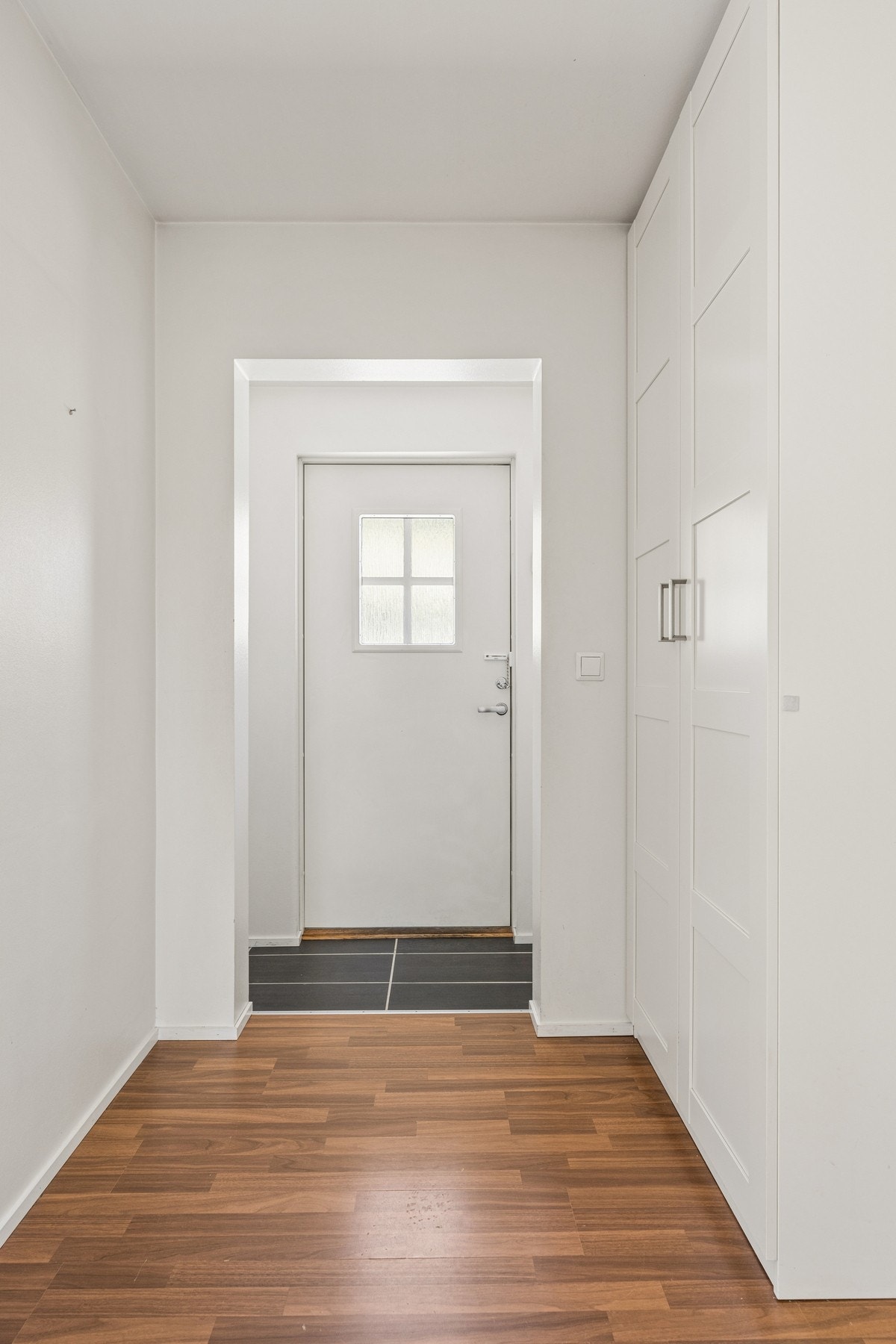 Lys entré som ønsker deg velkommen inn. Galleribilde