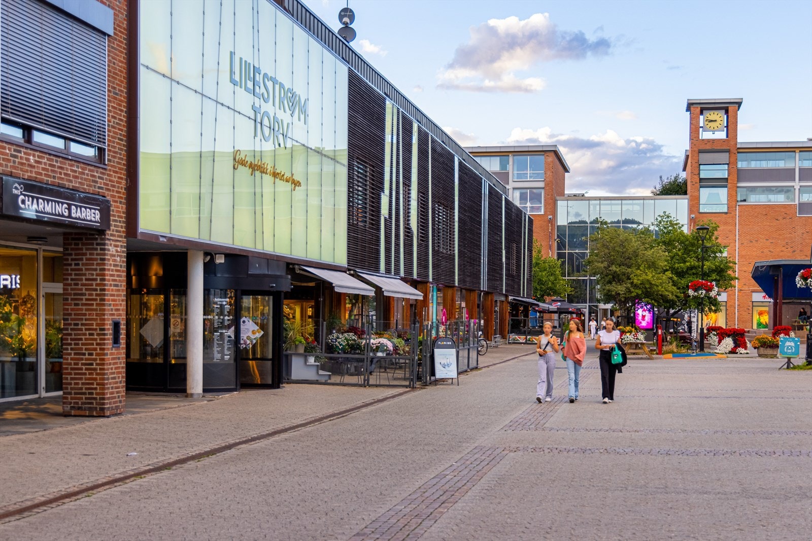 Lillestrøm Torv. Galleribilde