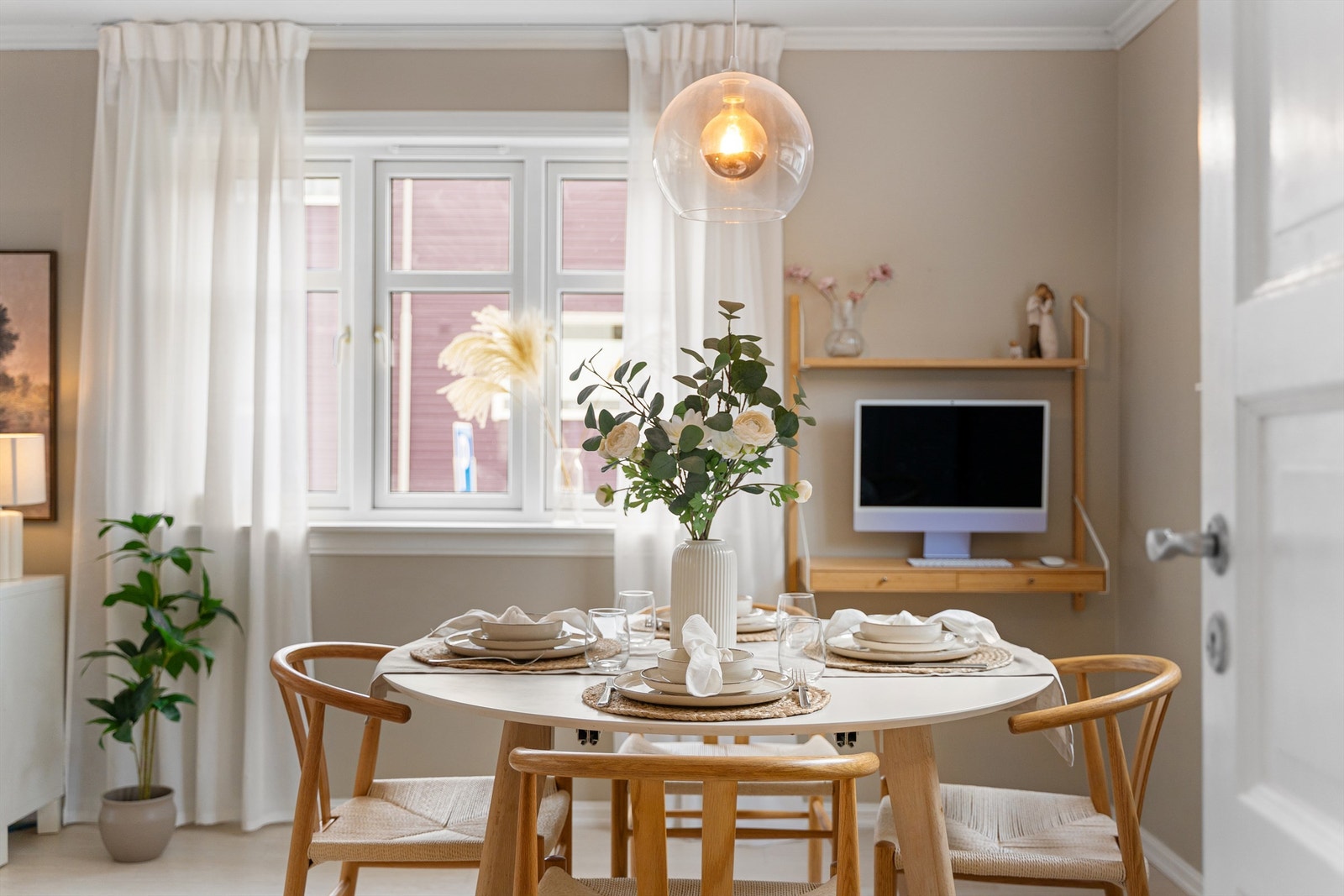 God plass til spisebord. Galleribilde