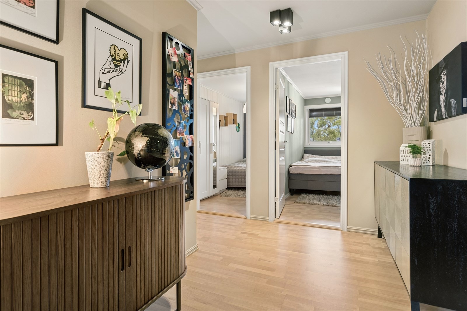 God plass til flere oppbevaringsmuligheter i gangen. Galleribilde