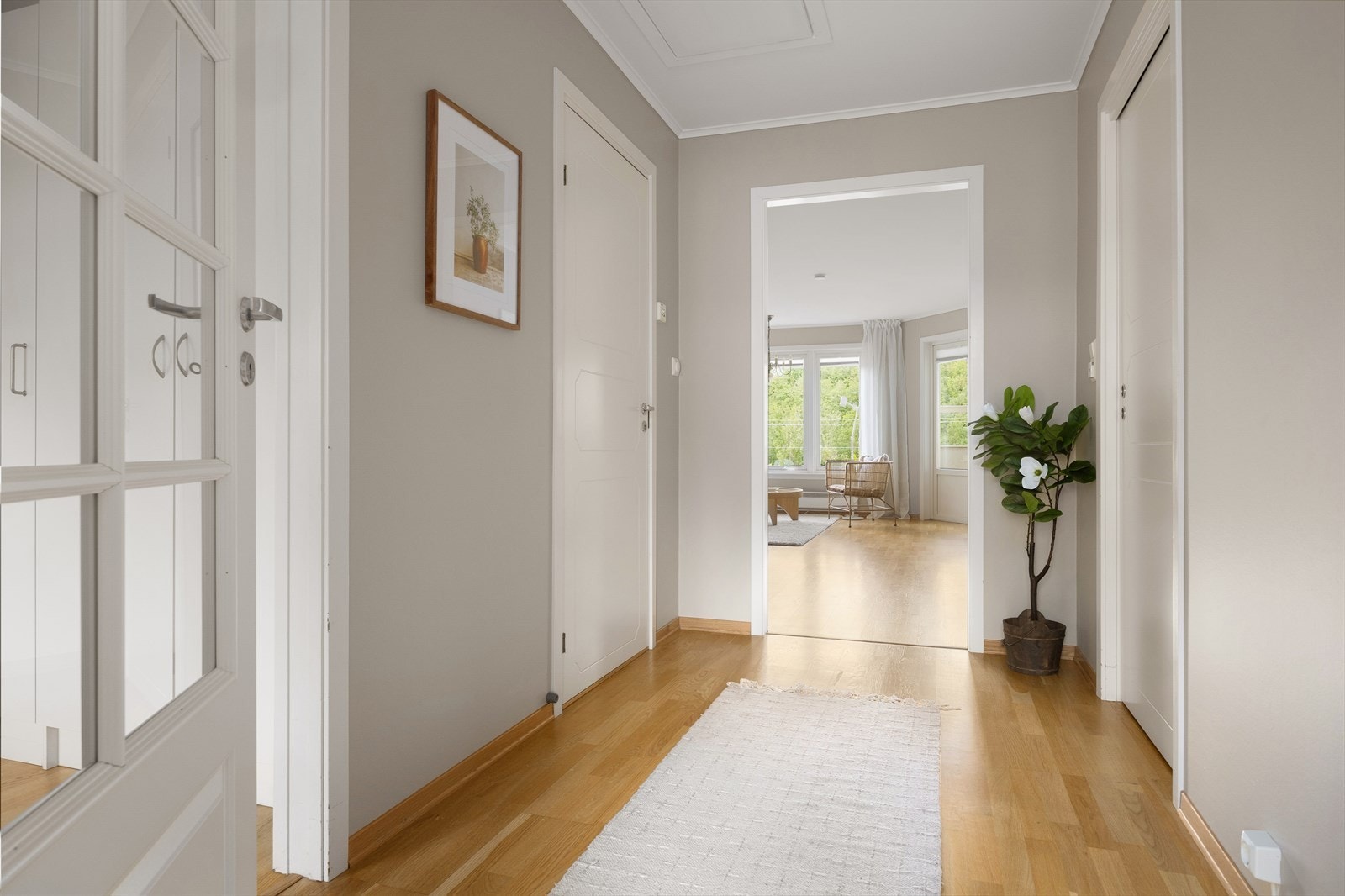 Fra gangen har du tilgang til alle rom i leiligheten Galleribilde
