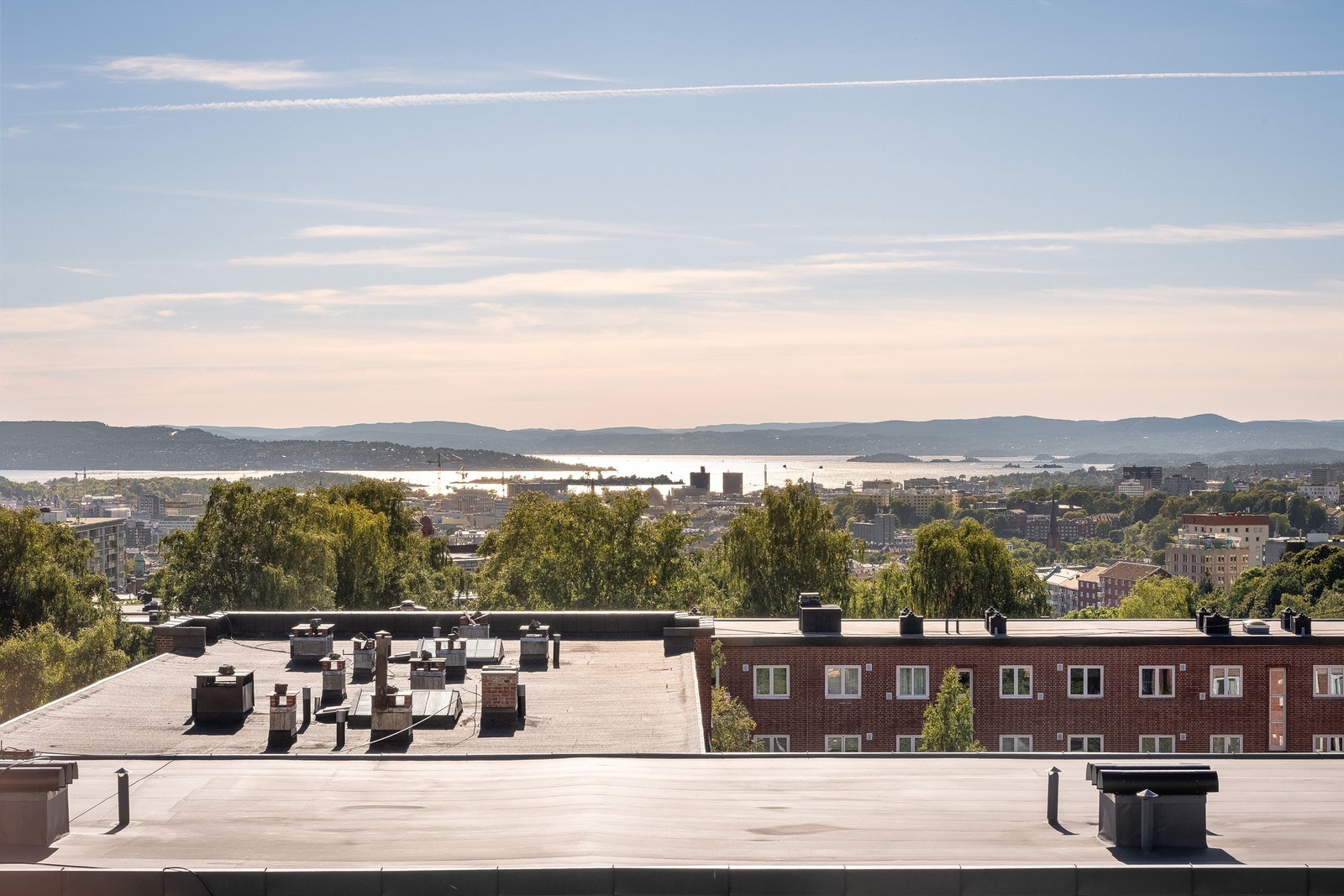 Drømmer du om vidstrakt utsikt til Oslofjorden fra sofakroken? Da bør du ta en titt på denne! Galleribilde