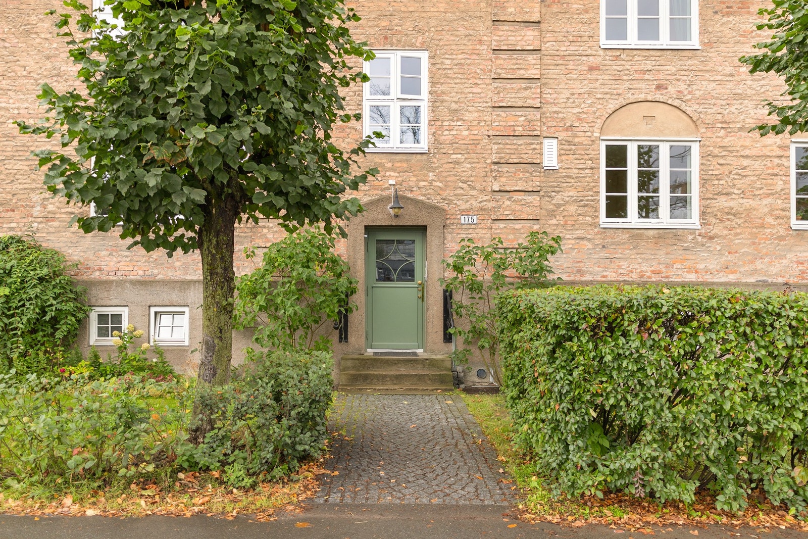 Byggets inngangsparti Galleribilde