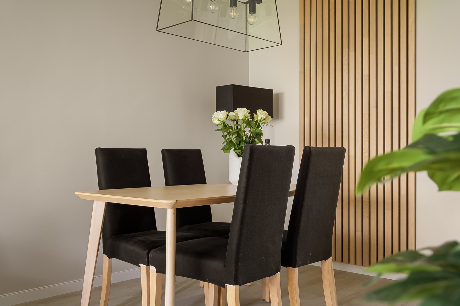 Flotte detaljer med spilevegg Galleribilde