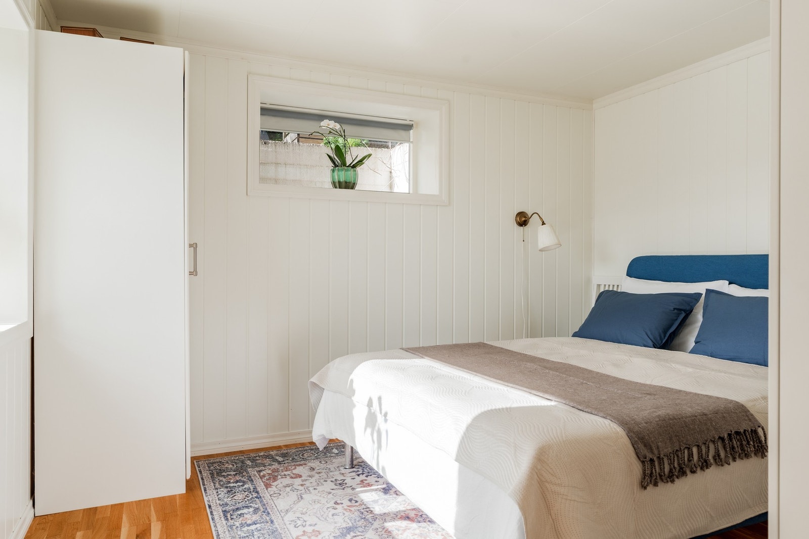 Leiligheten har to soverom på hhv. 10,8 og 10 m². Galleribilde