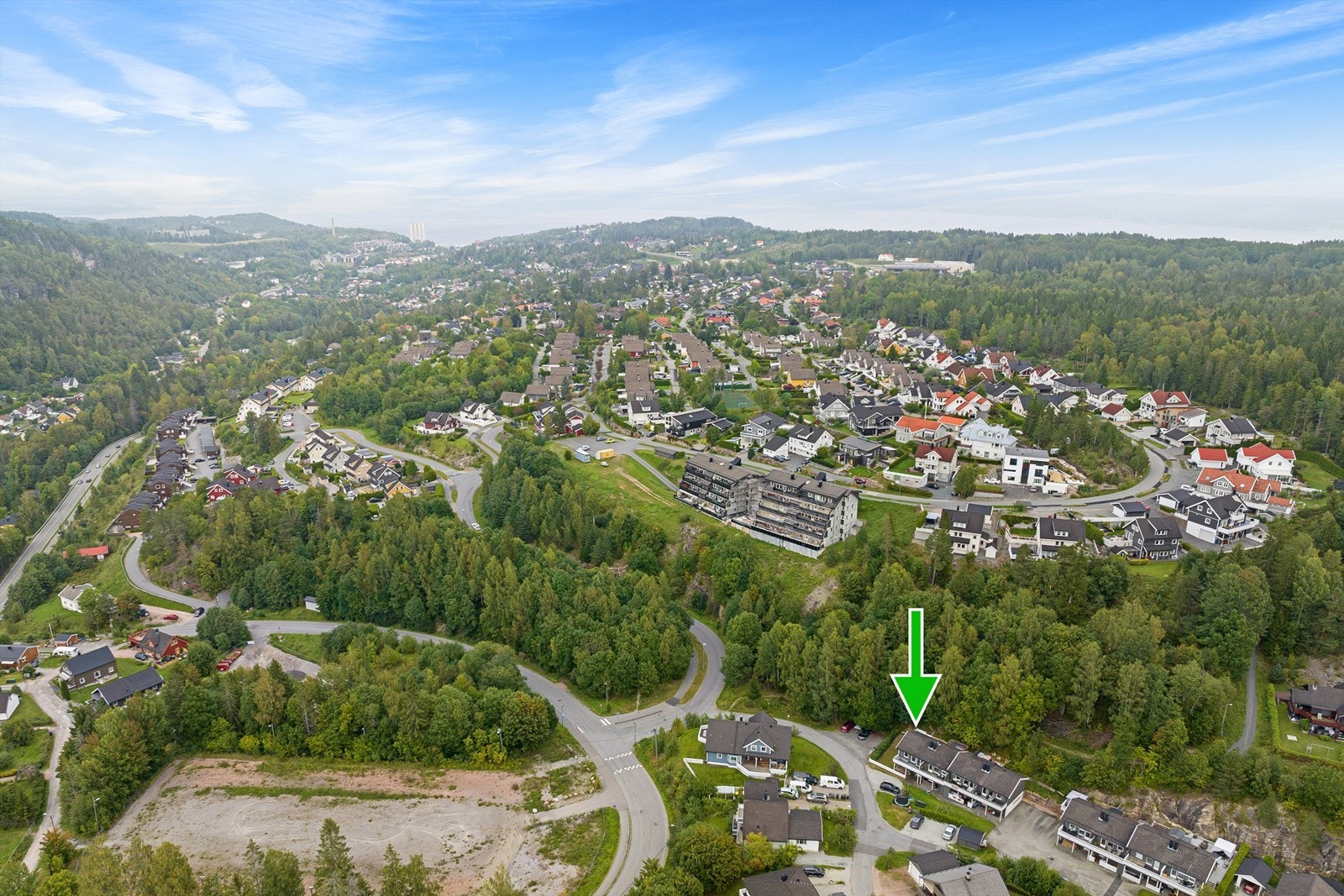 Trygg gangavstand til Torvbråten barneskole og barnehage. Galleribilde