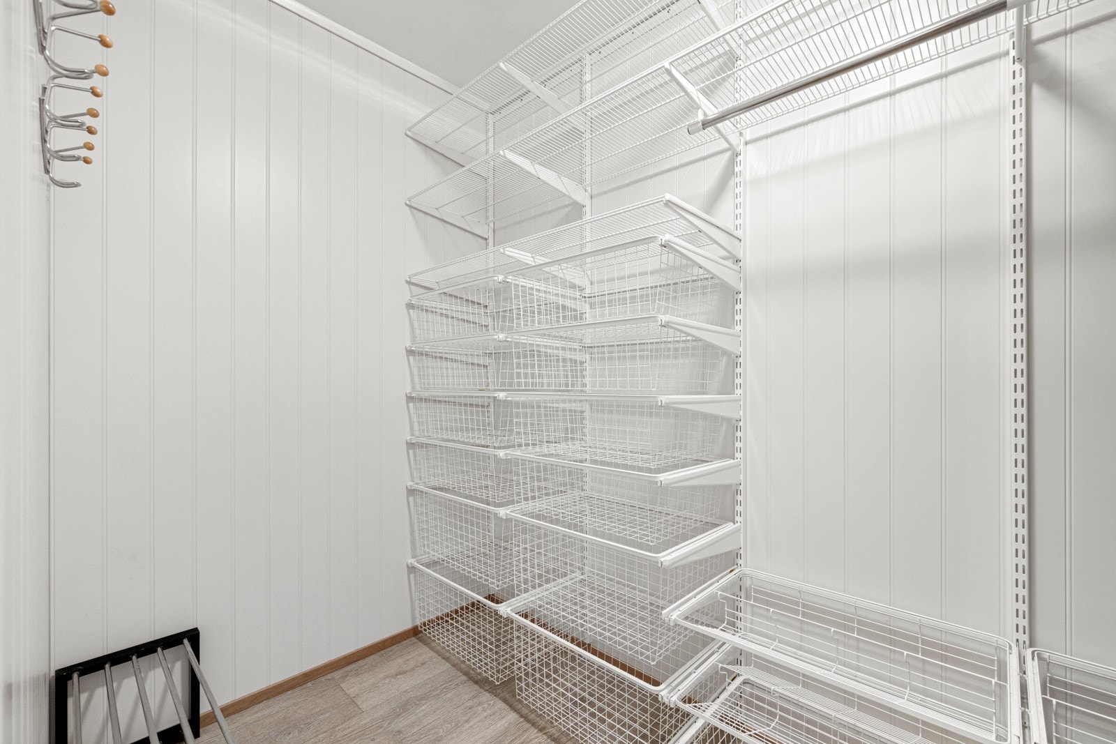 Bod/garderobe med flott innredning Galleribilde