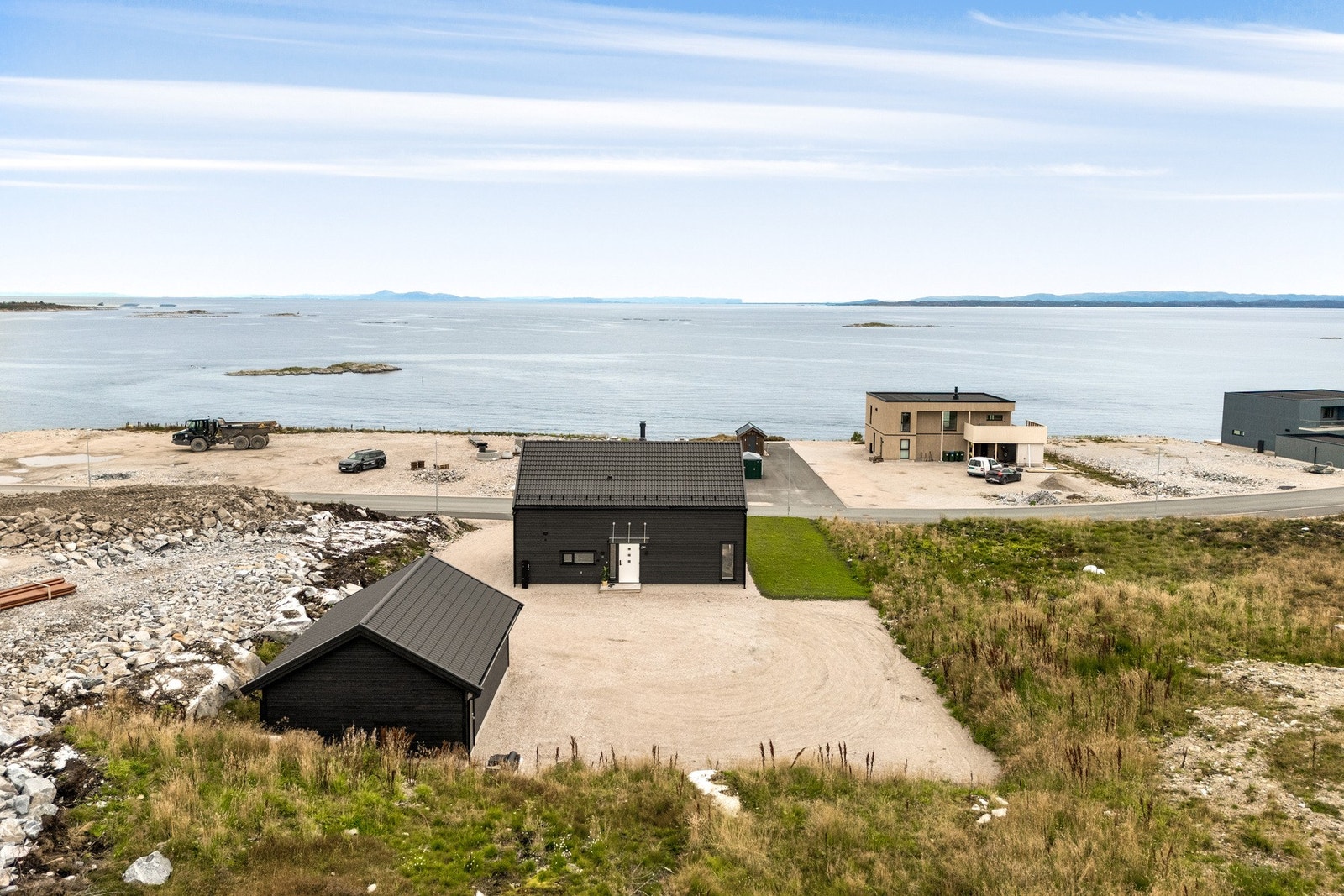 Her får du et hjem hvor havet, lyset og de gode uteområdene blir en naturlig del av hverdagen. Galleribilde