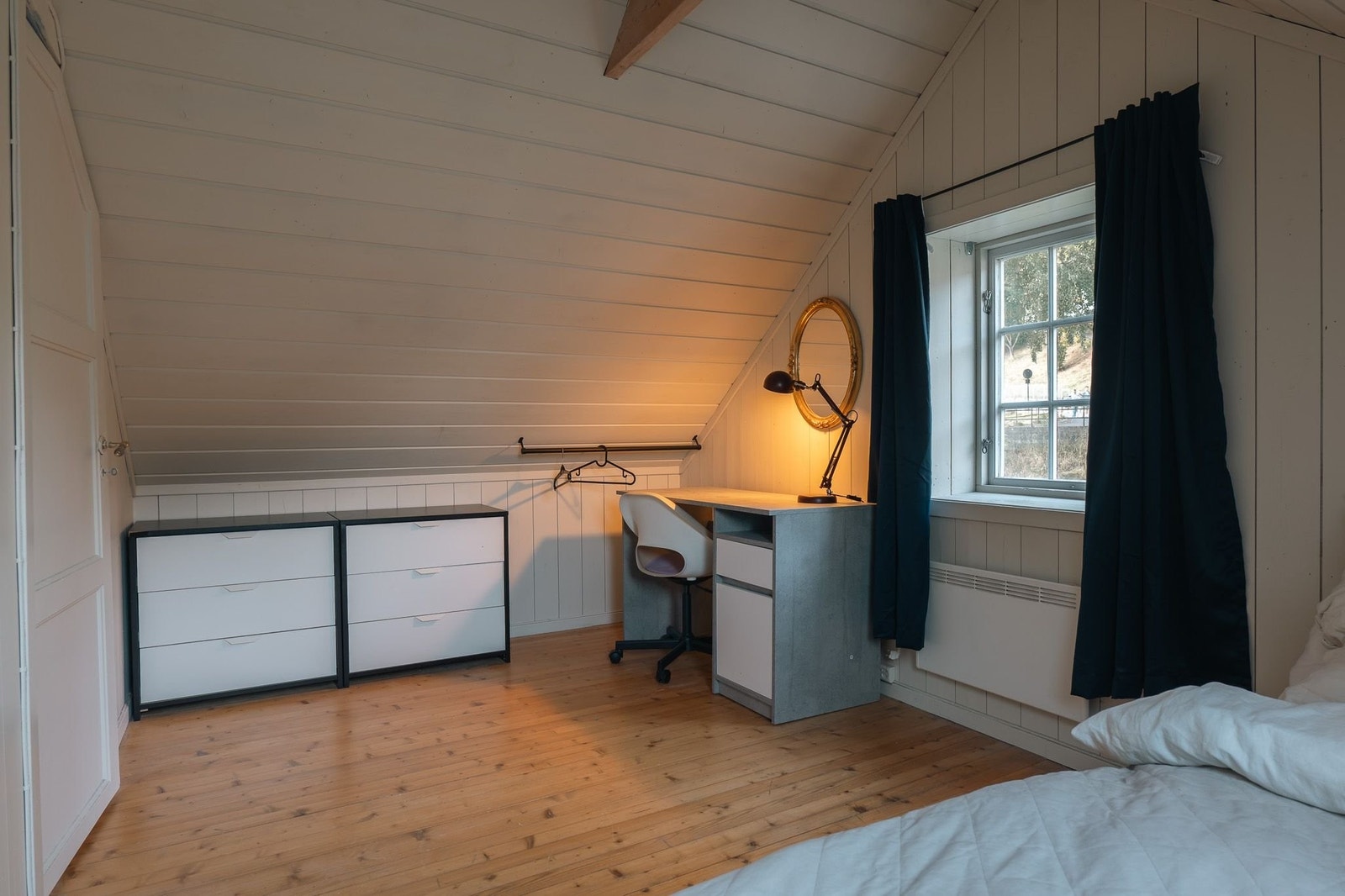 Eier har tidligere leid ut dette soverommet for 6700kr i måneden. Galleribilde