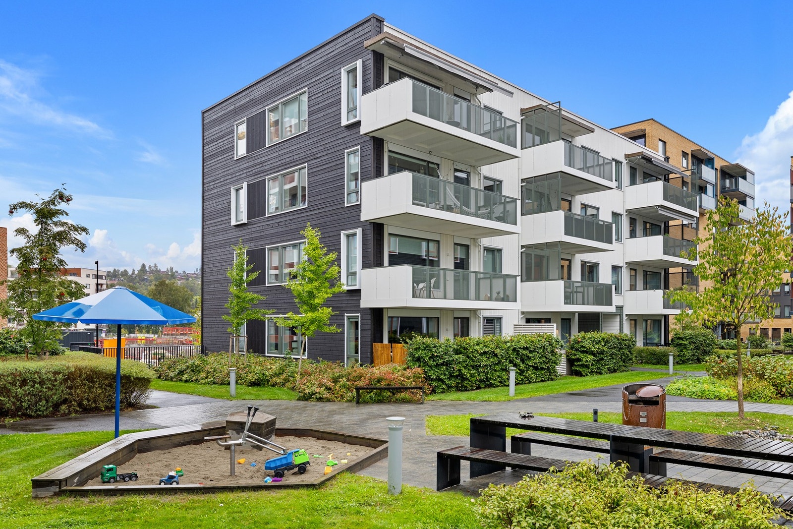 Vestre Billingstad er et moderne og levende boligområde med attraktive møteplasser. Galleribilde