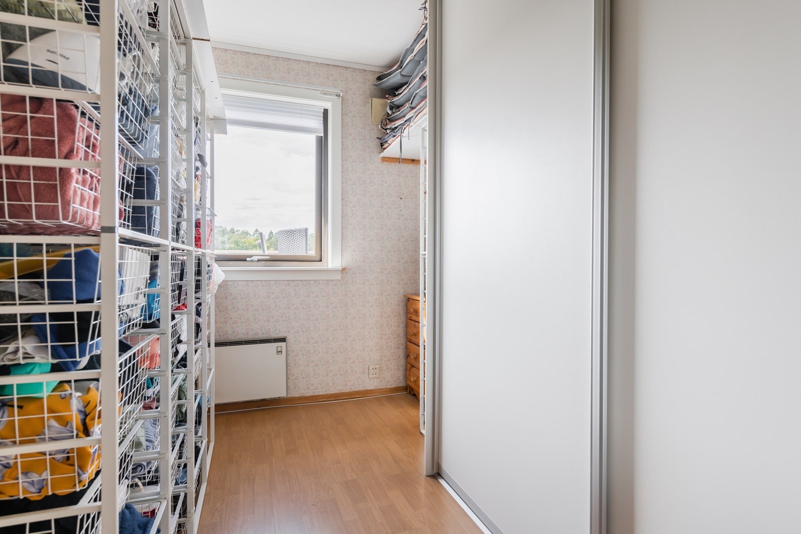 Soverom 3, fungerer i dag som garderobe. Galleribilde