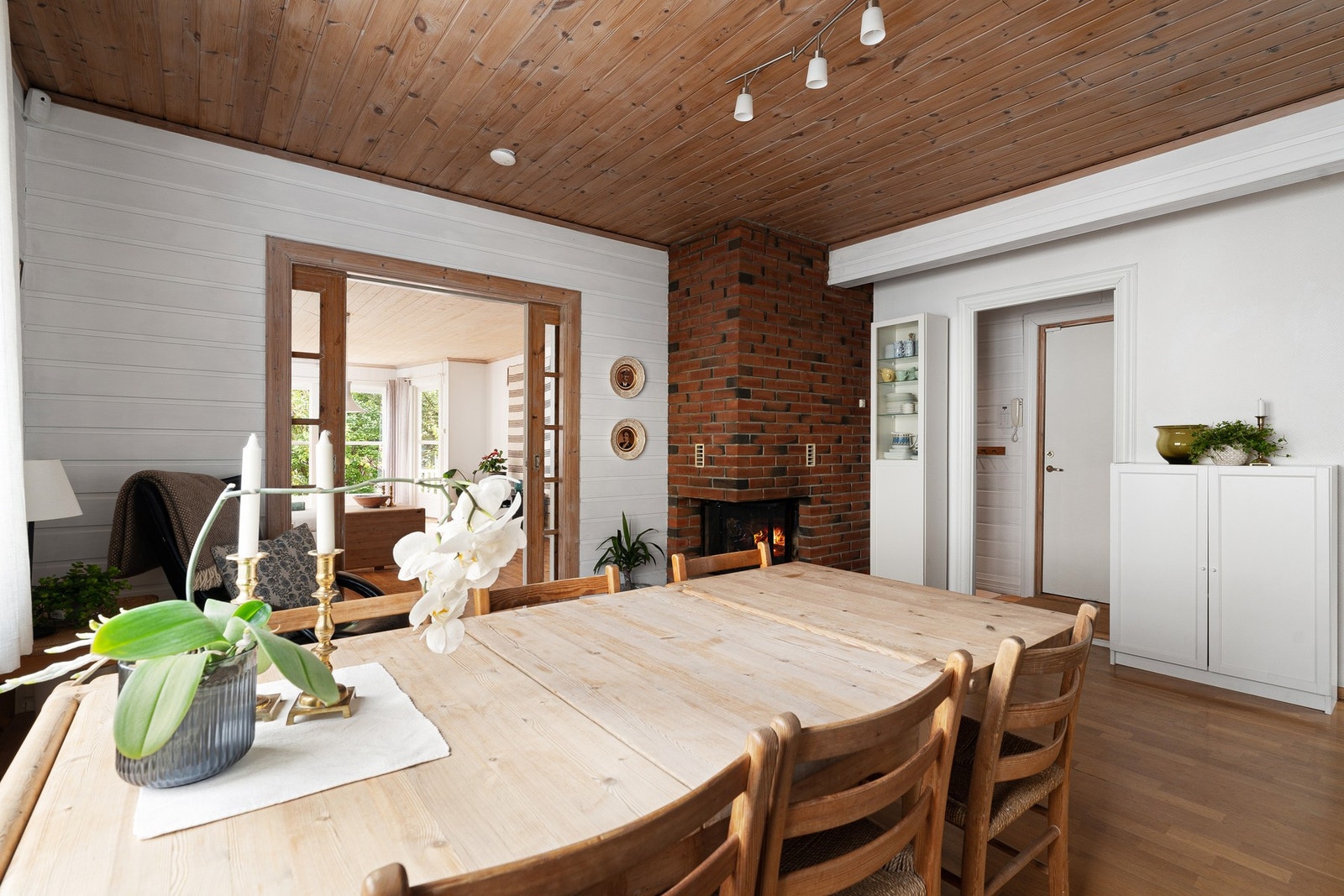 Plass til langbord i spisestuen Galleribilde