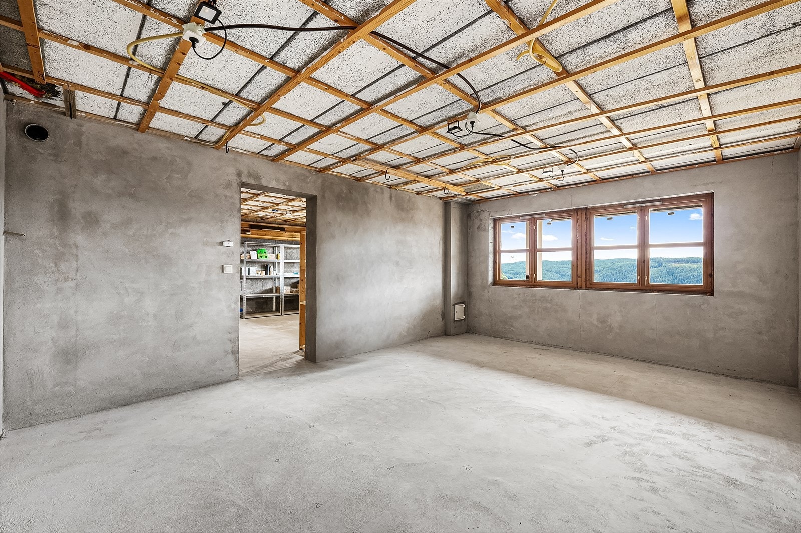 Del av underetasjen som ikke er innredet er tiltenkt som mulighet for ca 70m2 leilighet av nåværende eier. Galleribilde
