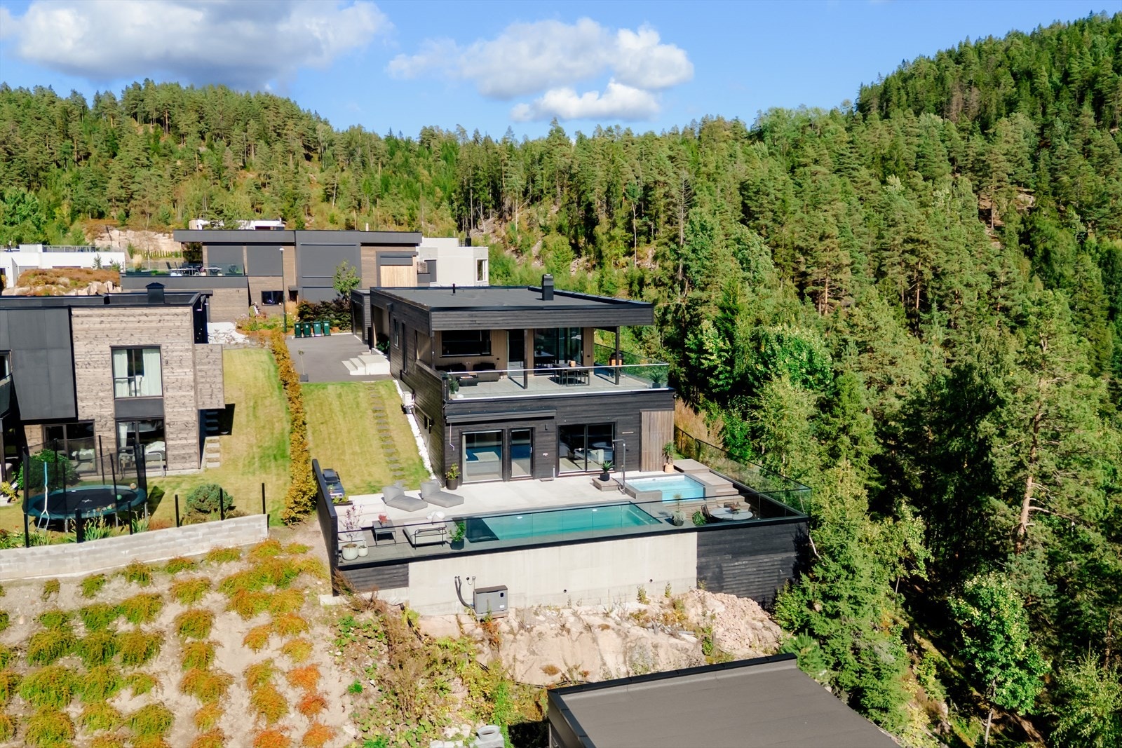 Her bor du med skogen som nærmeste nabo. Galleribilde