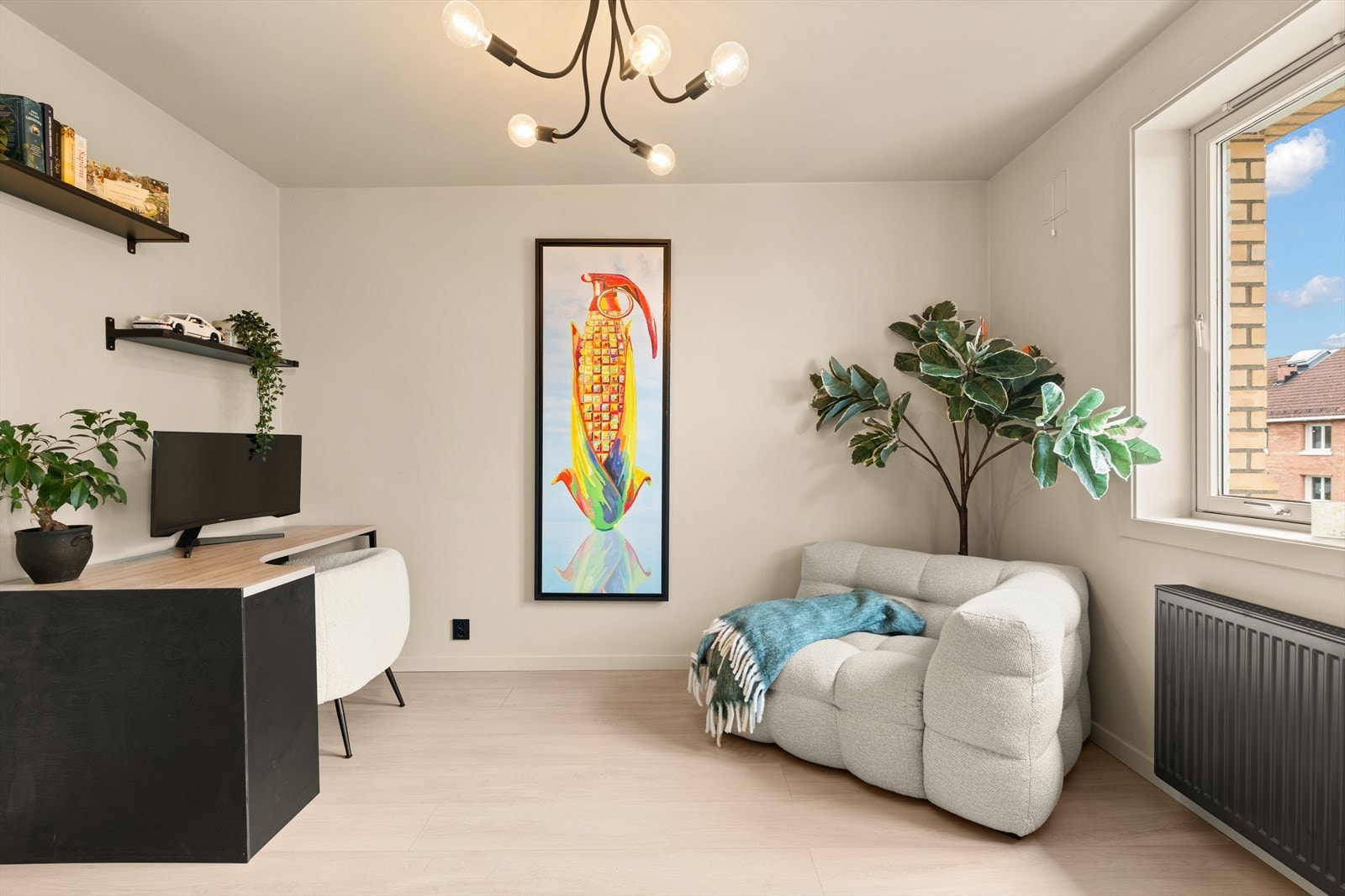 Soverom nr. 2 egner seg godt som hjemmekontor eller lesekrok. Galleribilde