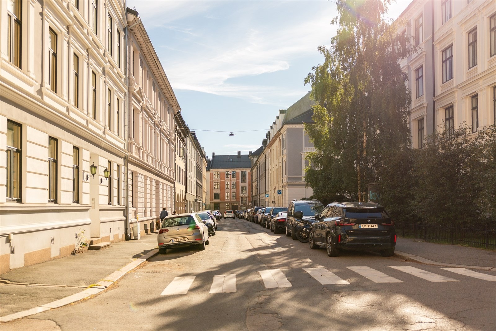 Her bor du i en rolig gate i ærverdige omgivelser, med en ettertraktet beliggenhet på Frogner Galleribilde