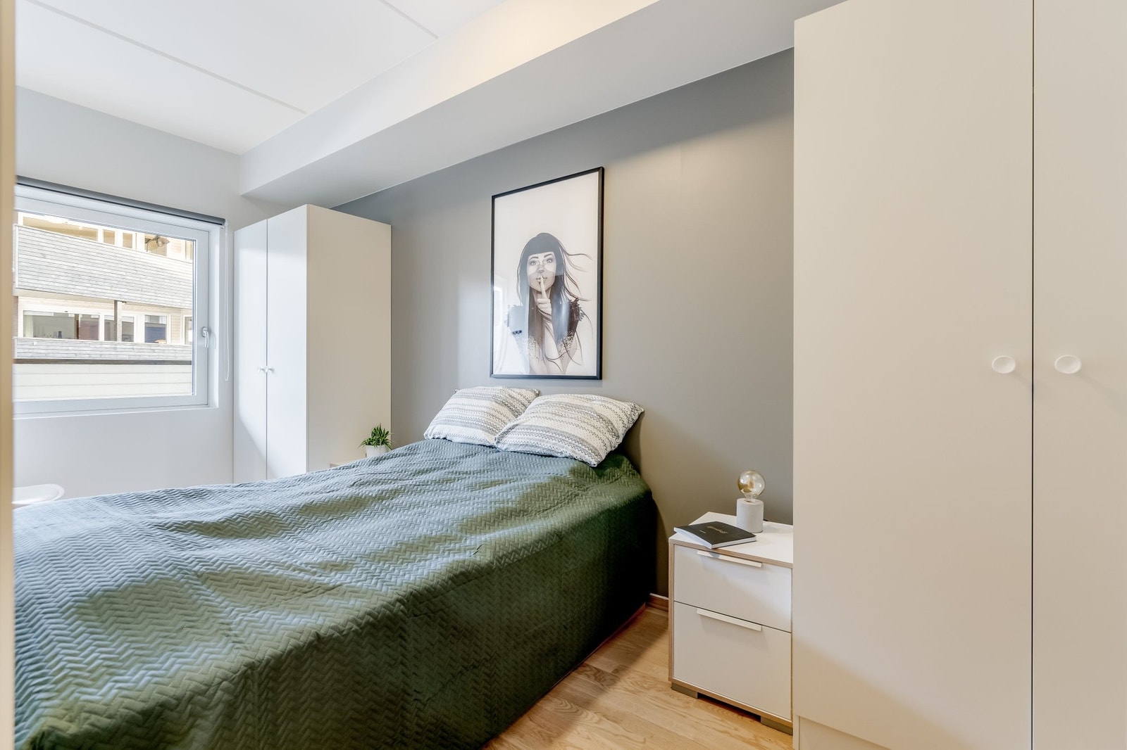 Hovedsoverom med rikelig skap plass Galleribilde