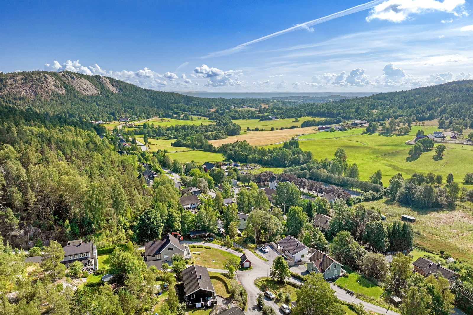 Vardåsen er et yndet sted for klatrere og turgåere. Galleribilde