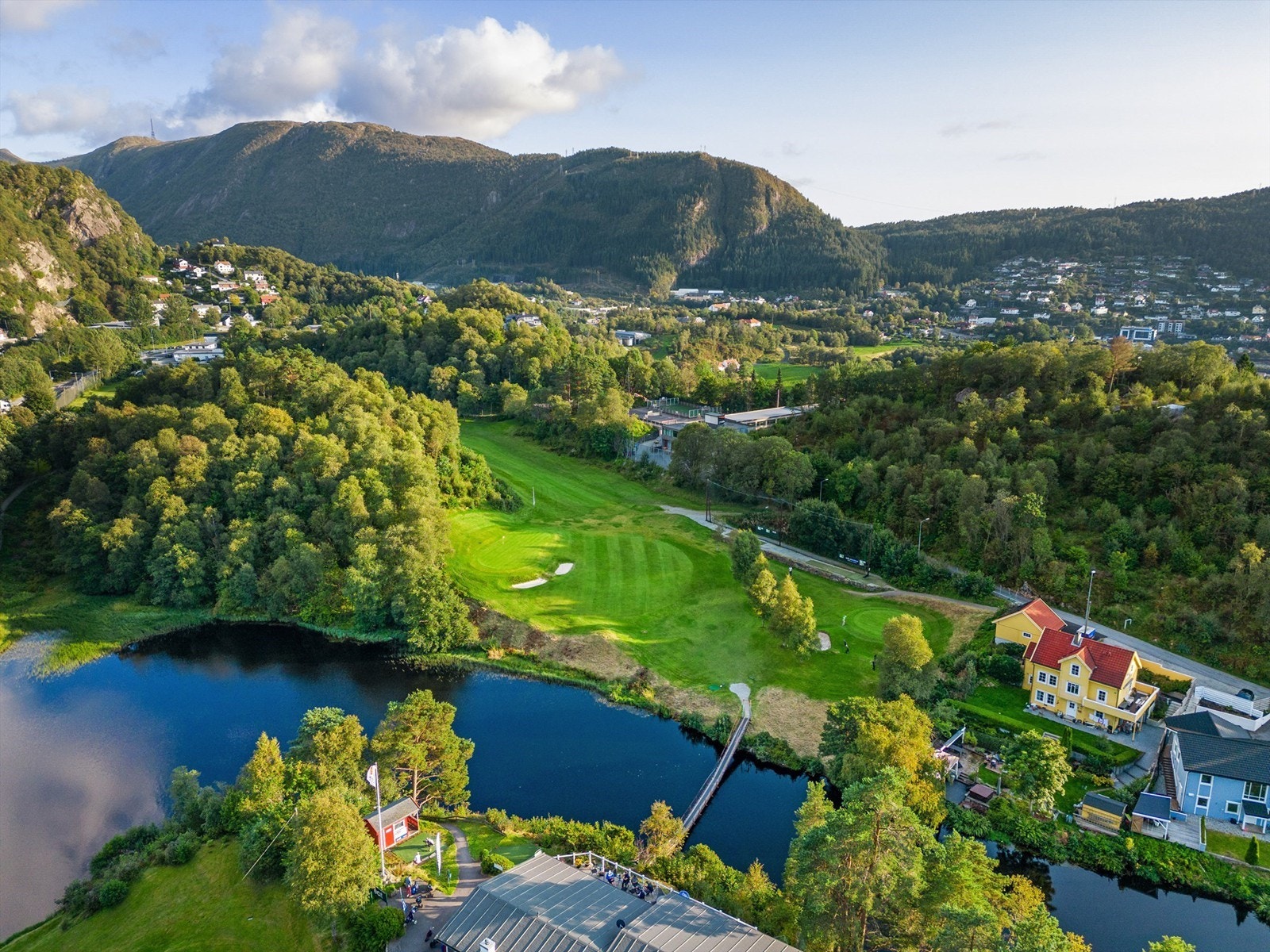 Golfbane på Åstveit Galleribilde