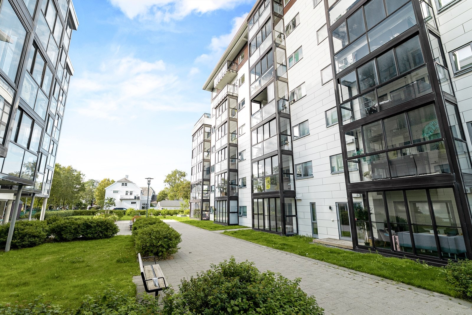 Sameiet har fellesgoder som trimrom, gjesteleilighet og selskapslokalet Bryggeristua. Galleribilde
